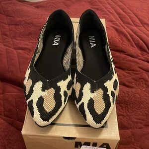 New‎ Mia Ballet Flats Womens 5 New Leopard Knit Kerri Slip On Animal Print Shoes